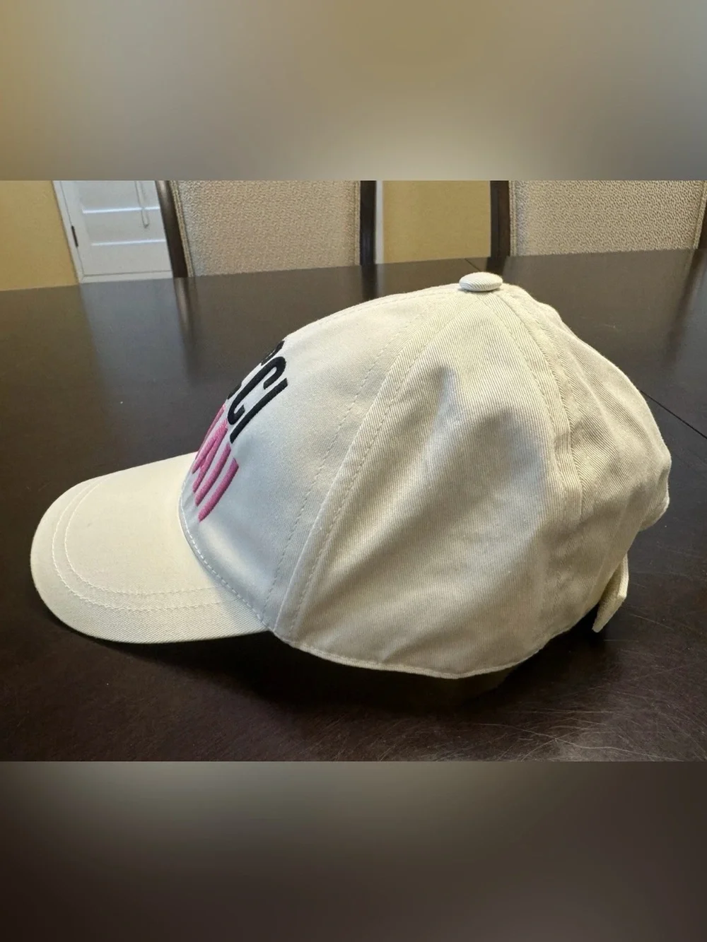 New Authentic Gucci Logo Kawaii Pikarar Collection Baseball Hat Size M